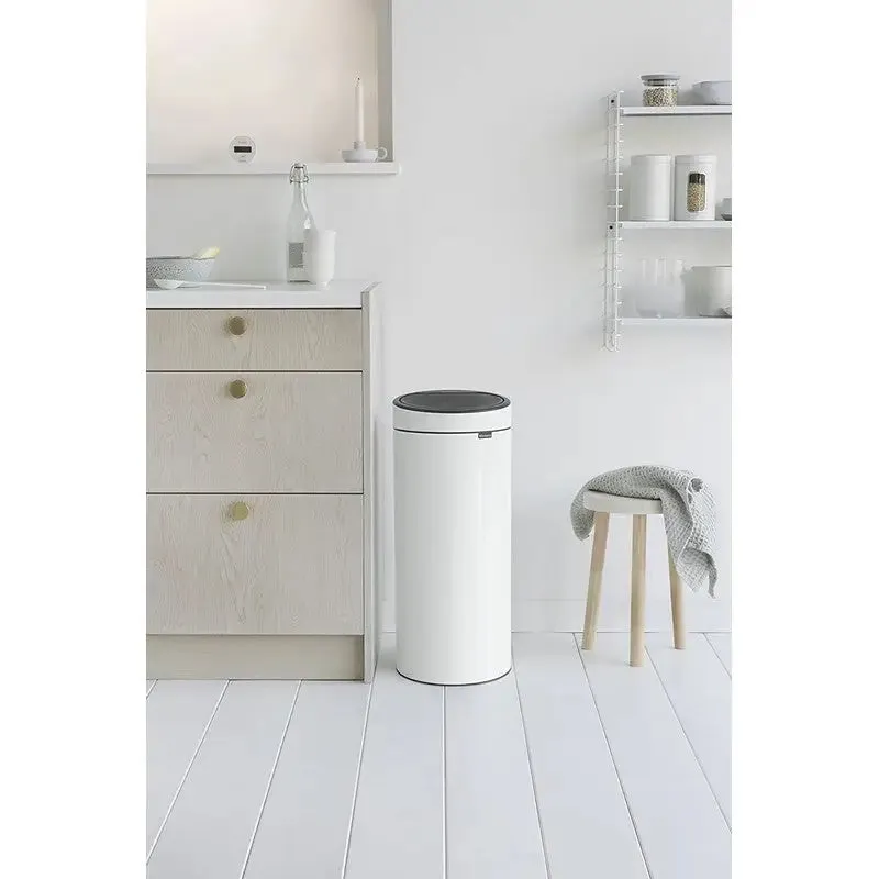 Brabantia Touch Bin 30L - Fresh White