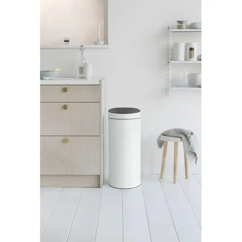 Brabantia Touch Bin 30L - Fresh White