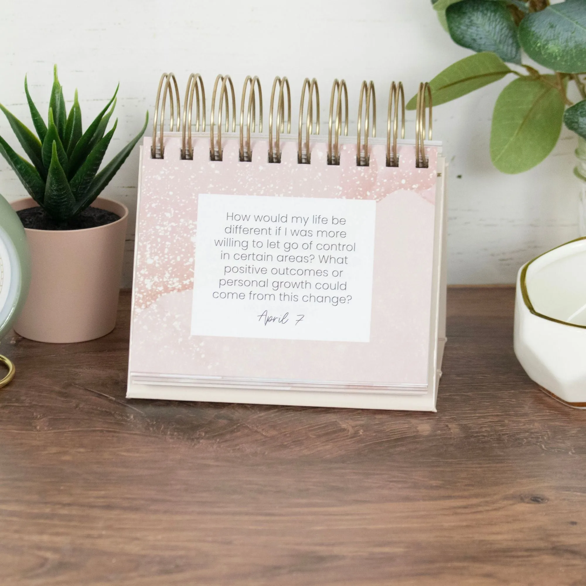 Inspirational Perpetual Desk Easel, Daily Reflection Questions