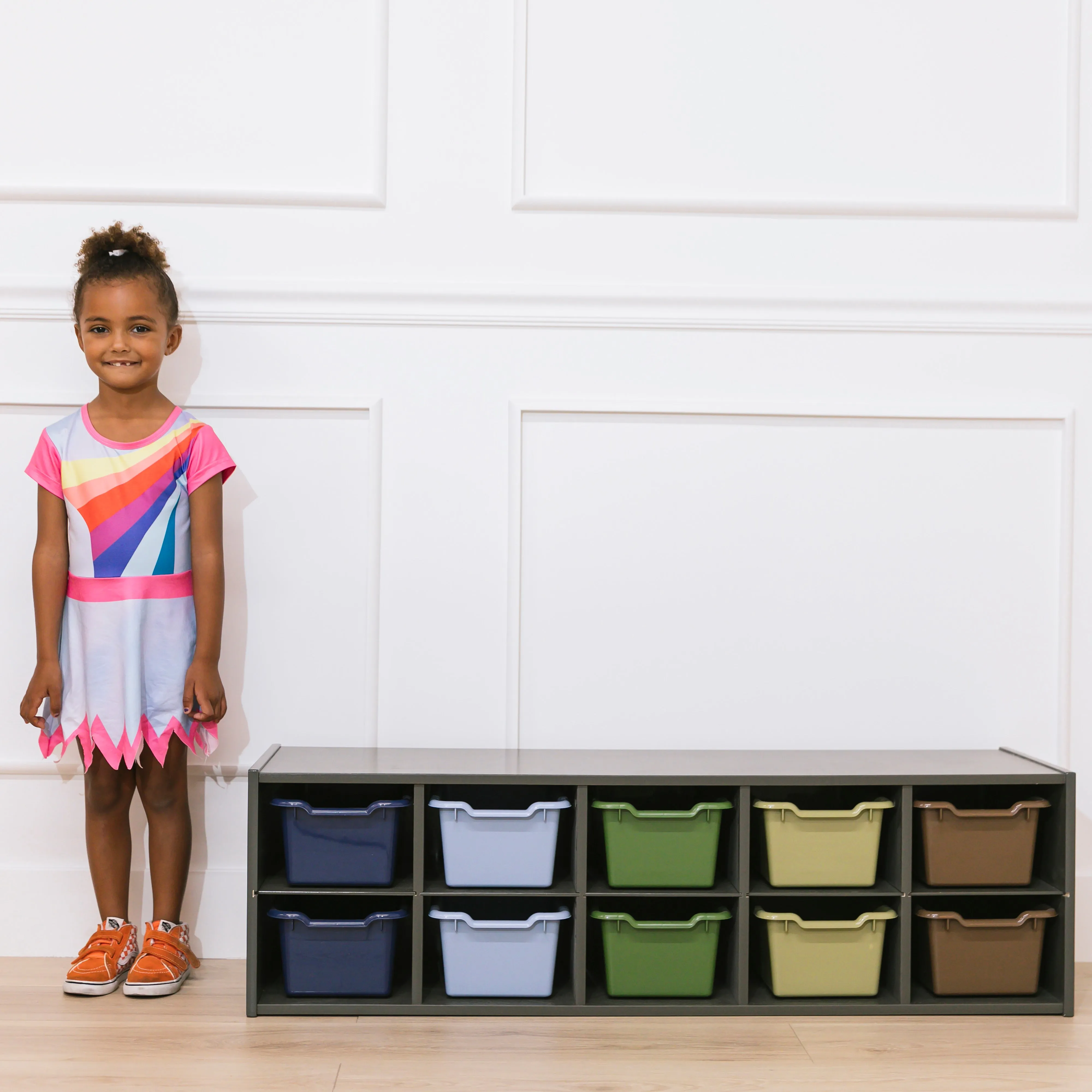 Streamline 10 Cubby Tray Cabinet with Scoop Front Storage Bins, 2x5, Grey Wash, Classroom Furniture